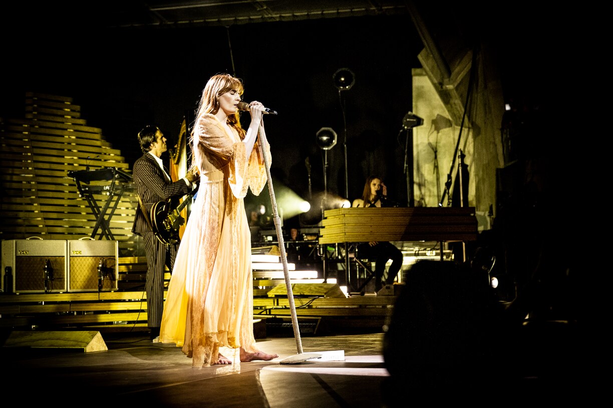 Onstage Florence Florence + The Machine Singer Florence Welch Reveals