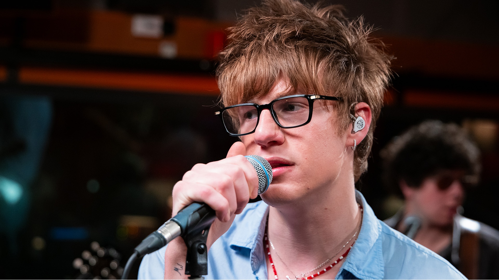 Malcolm Todd covers Audrey Hobert's 'Phoebe' for Like A Version