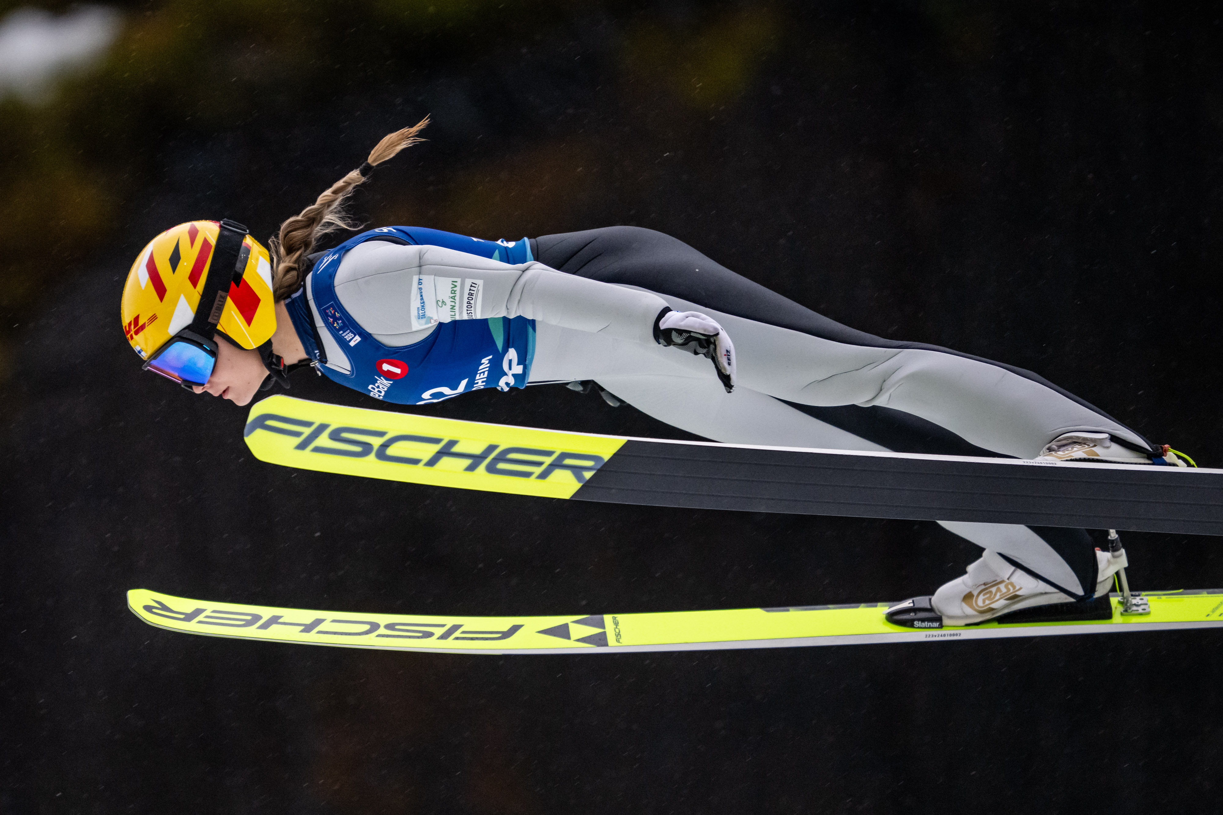 Minja Korhonen ski jumps