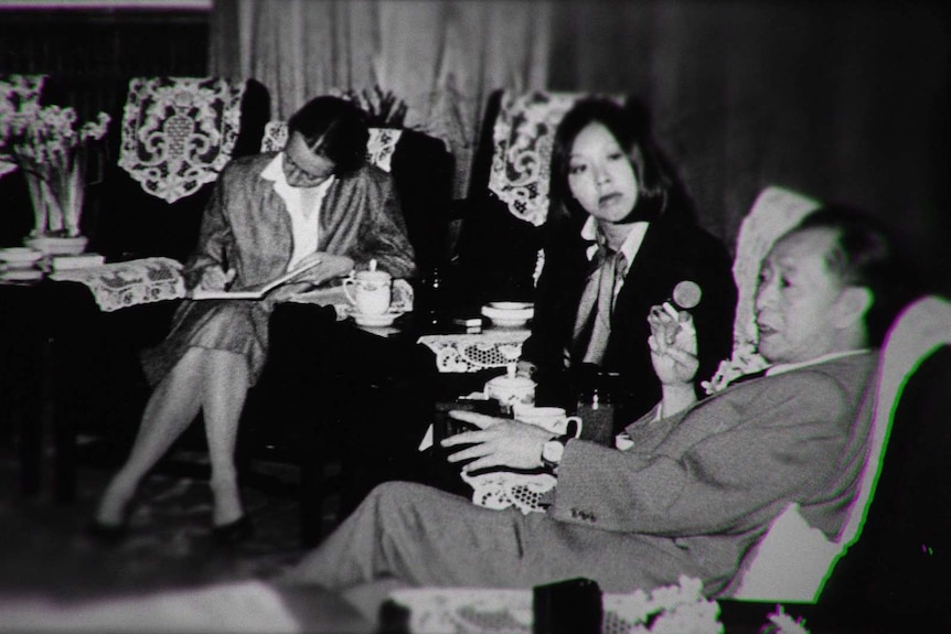 Helene Chung, in the Communist Party compound in 1985, interviewing General Secretary Hu Yaobang.