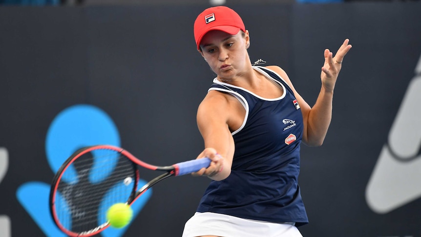 Ash Barty gears up for a forehand