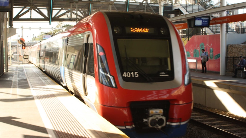 A train at the Adelaide Showground station