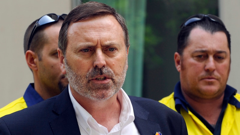 Assistant AMWU national secretary Glenn Thompson addresses the media in Canberra on February 12, 2014