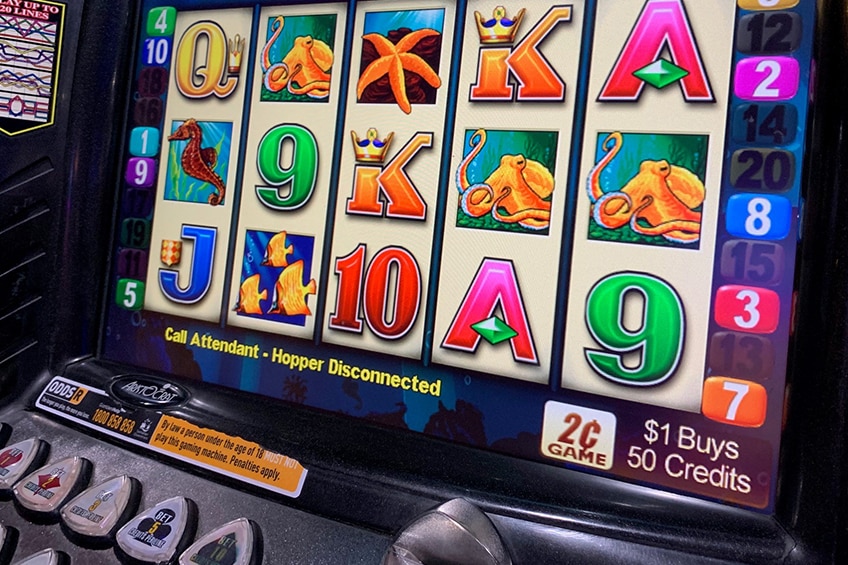 Post lockdown gambling binge reverses long-term decline in pokie revenue -  ABC News