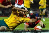 Palu saves Welsh try