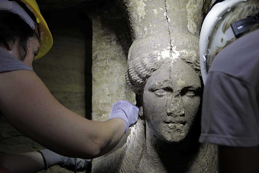Alexander-era statue found near Amphipolis