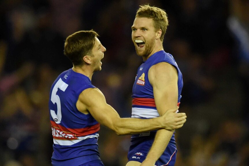 Jake Stringer celebrates goal for the Bulldogs