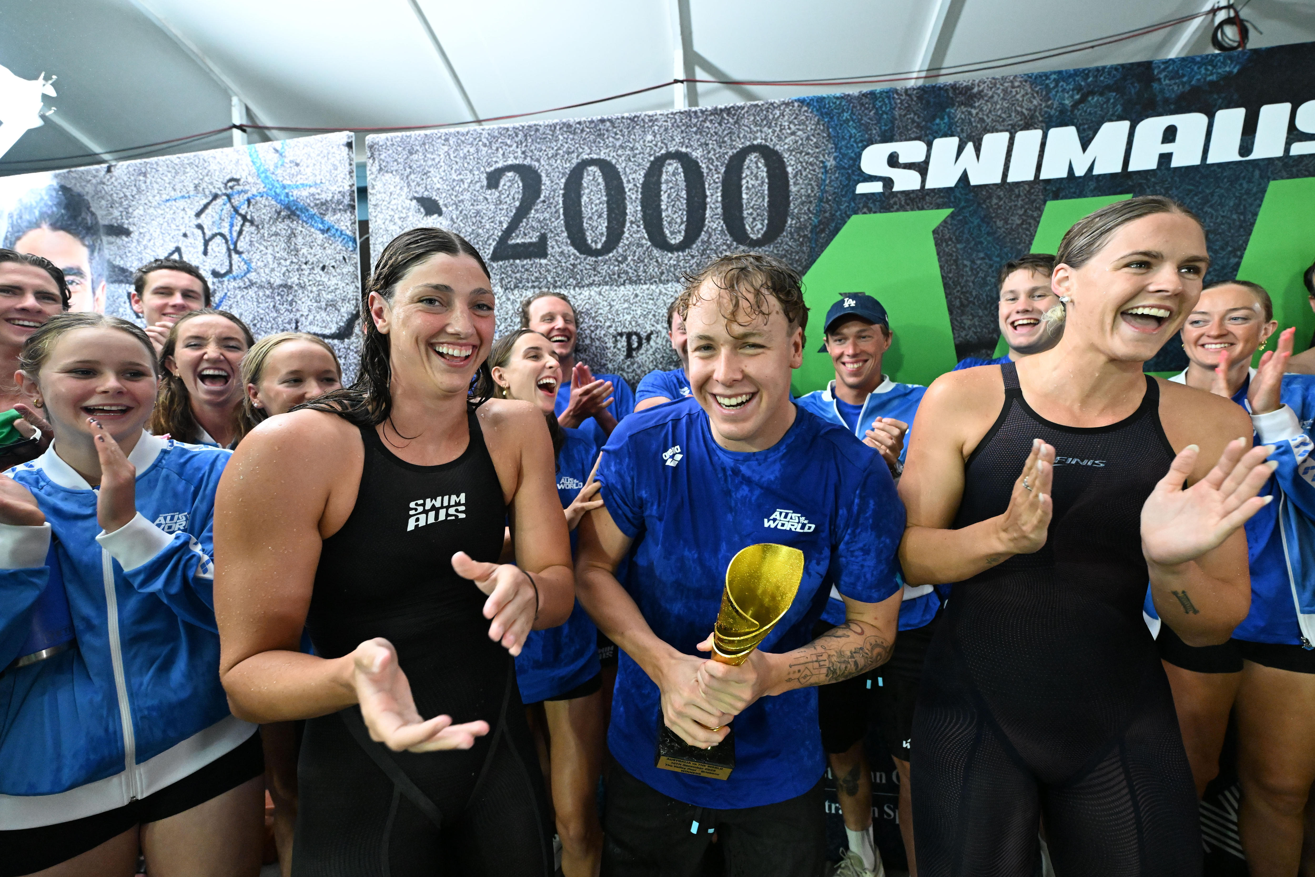 Meg Harris e Sam Short comemoram