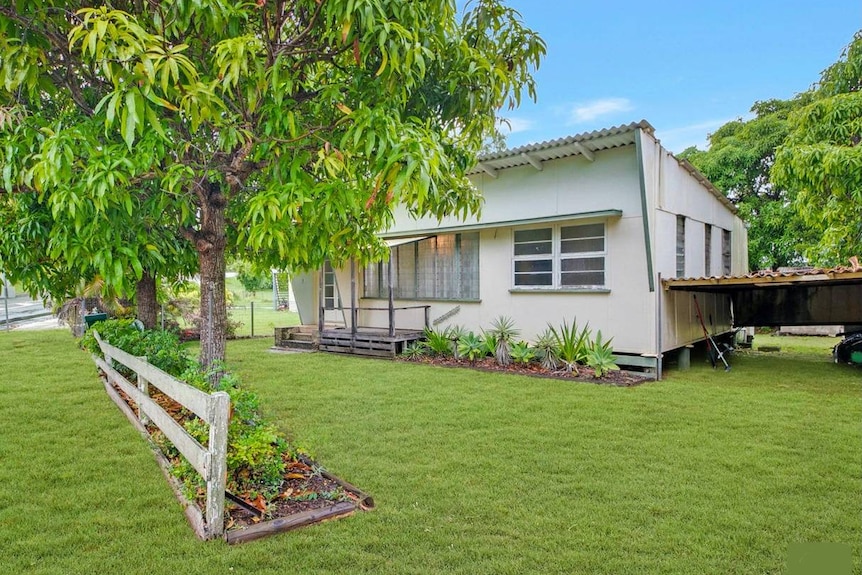 This one bedroom shack just sold for $400,000 at Yeppoon. 