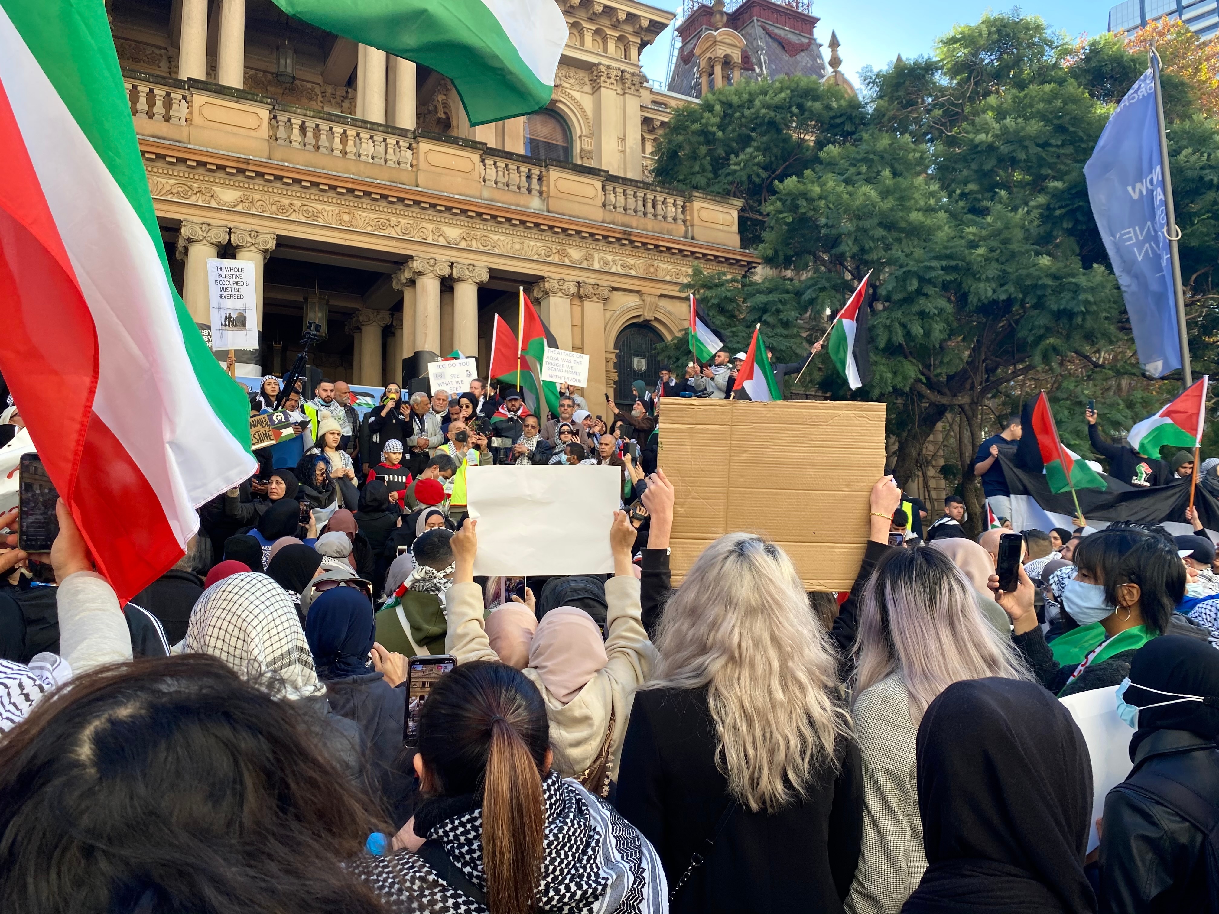 Thousands Attend Pro-Palestinian Protests In Sydney And Melbourne - ABC ...