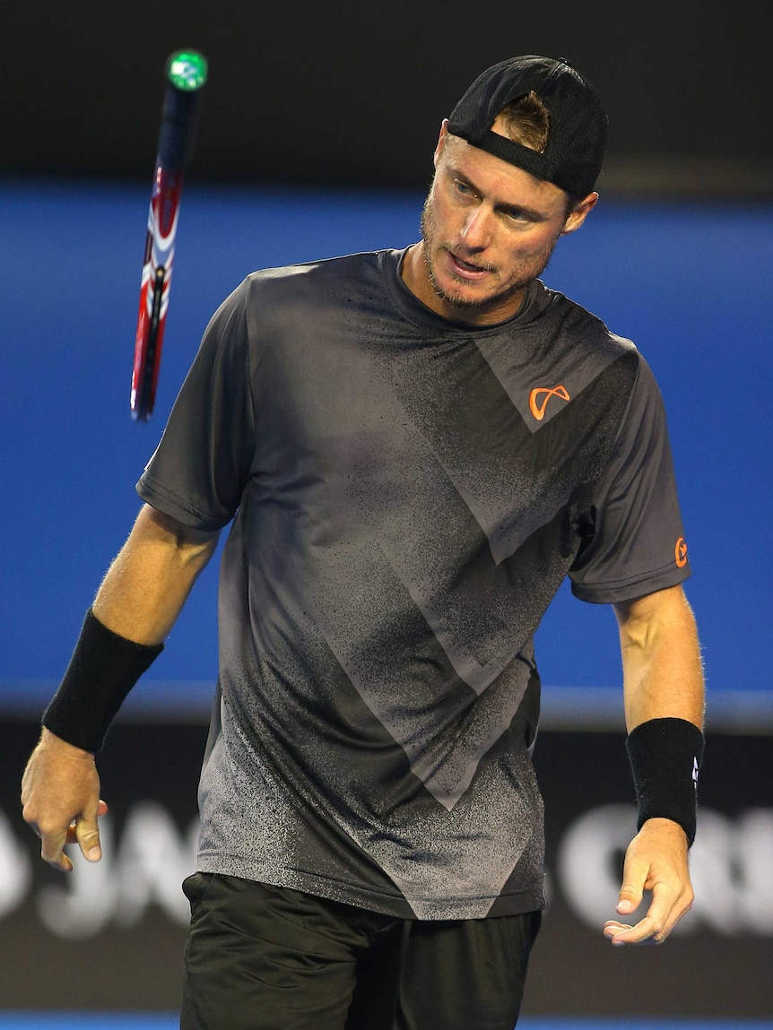 Hewitt struggles against Becker