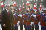 Kevin Rudd reviews Peruvian honour guard