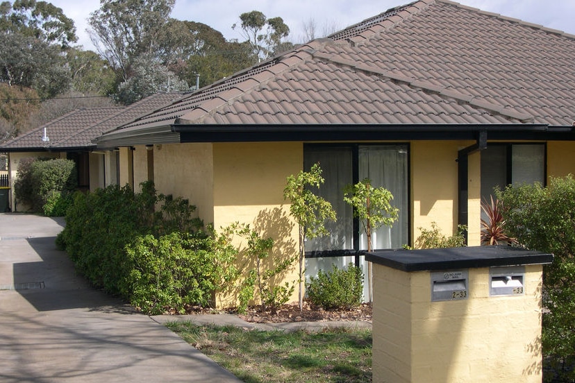 Photo showing two small houses built on one block of land at Ainslie in Canberra.