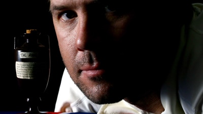 Ricking Ponting's Team Portrait, May 2009 (Getty Images: Bradley Kanaris)