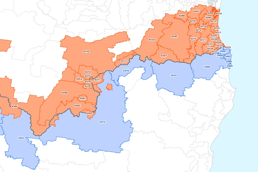 A map of the qld/nsw border with orange and blue shading along border poscodes