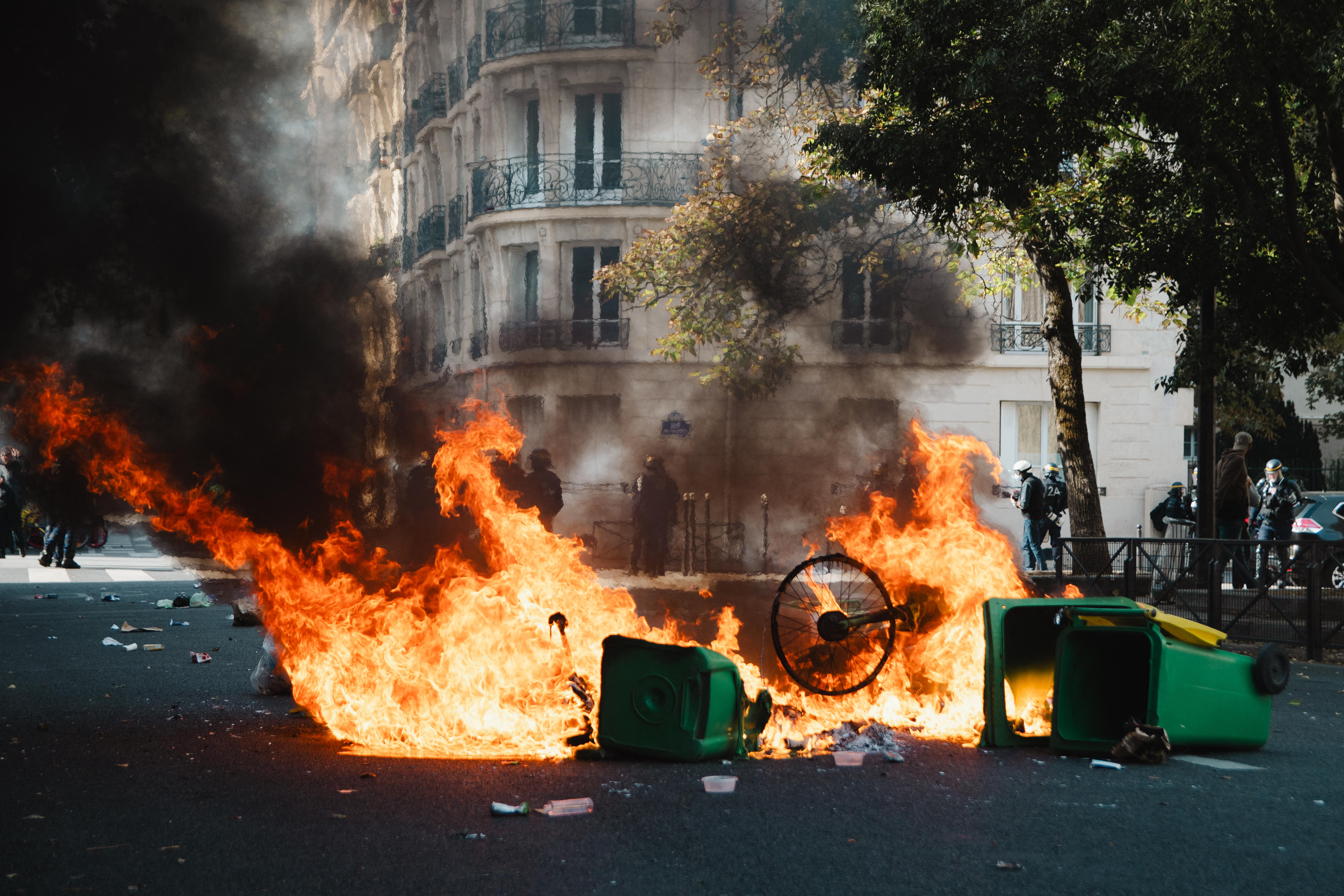 Violent protests in France over conditions in high schools