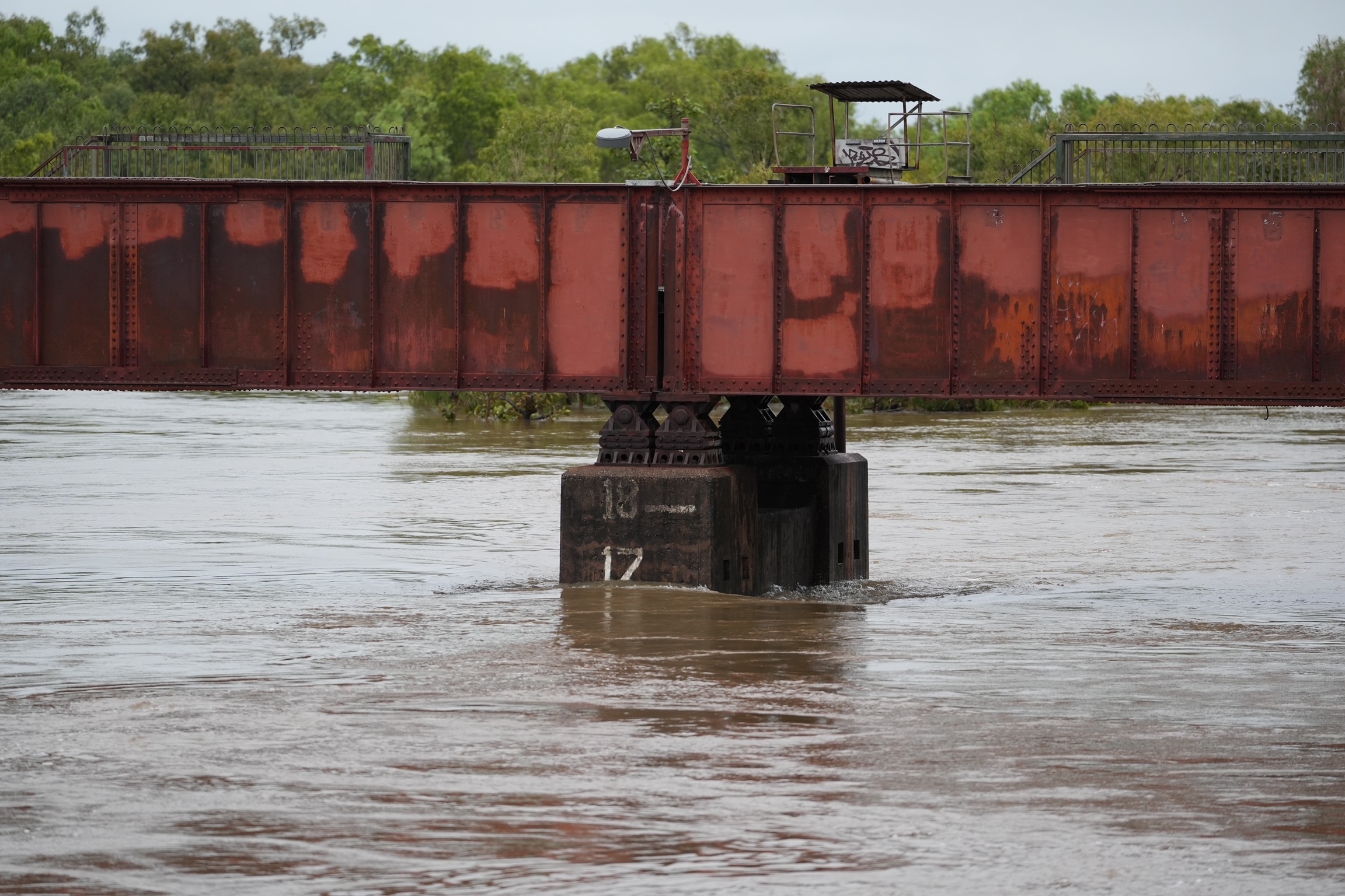 Communities across Top End face ongoing major flooding