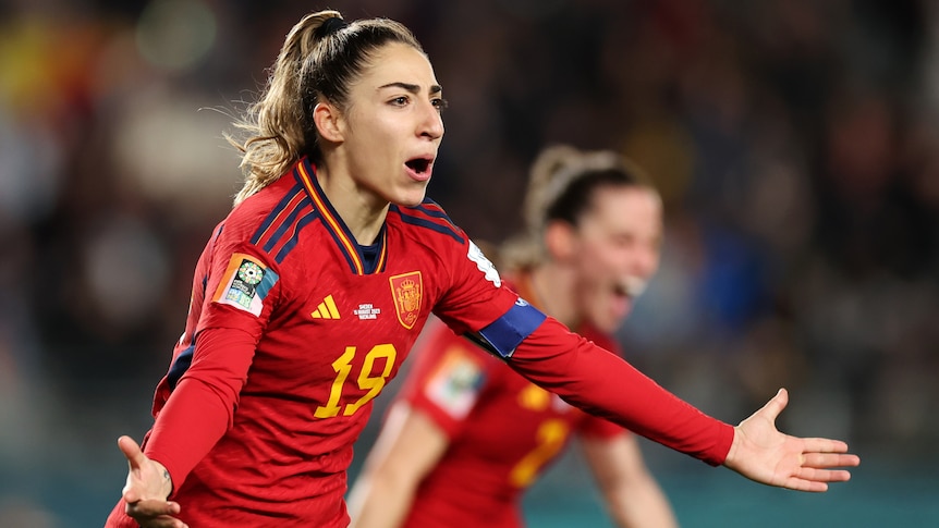 España alcanzó su primera final de la Copa Mundial Femenina de la FIFA con un gol en el último minuto contra Suecia.