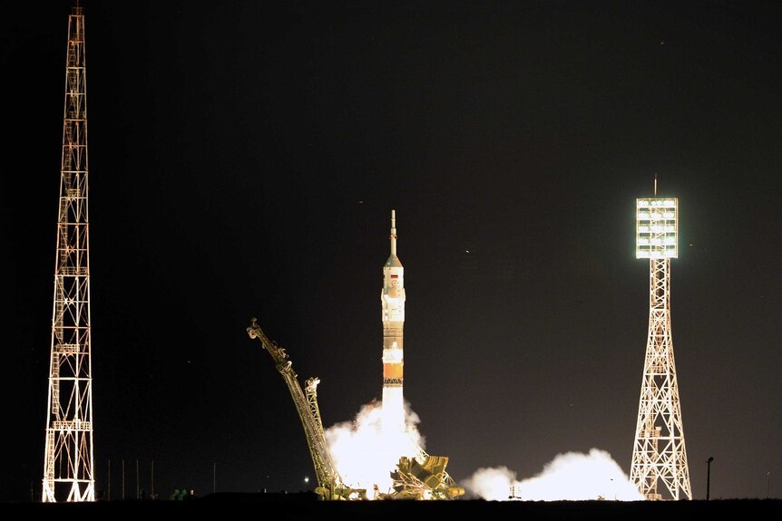 Soyuz blasts off after delay