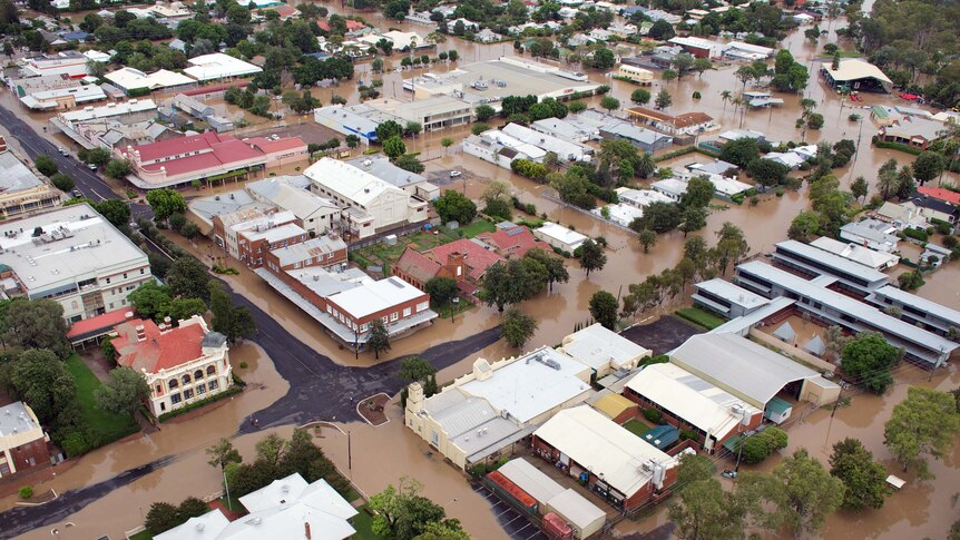 Floodwater inundates large parts of Moree