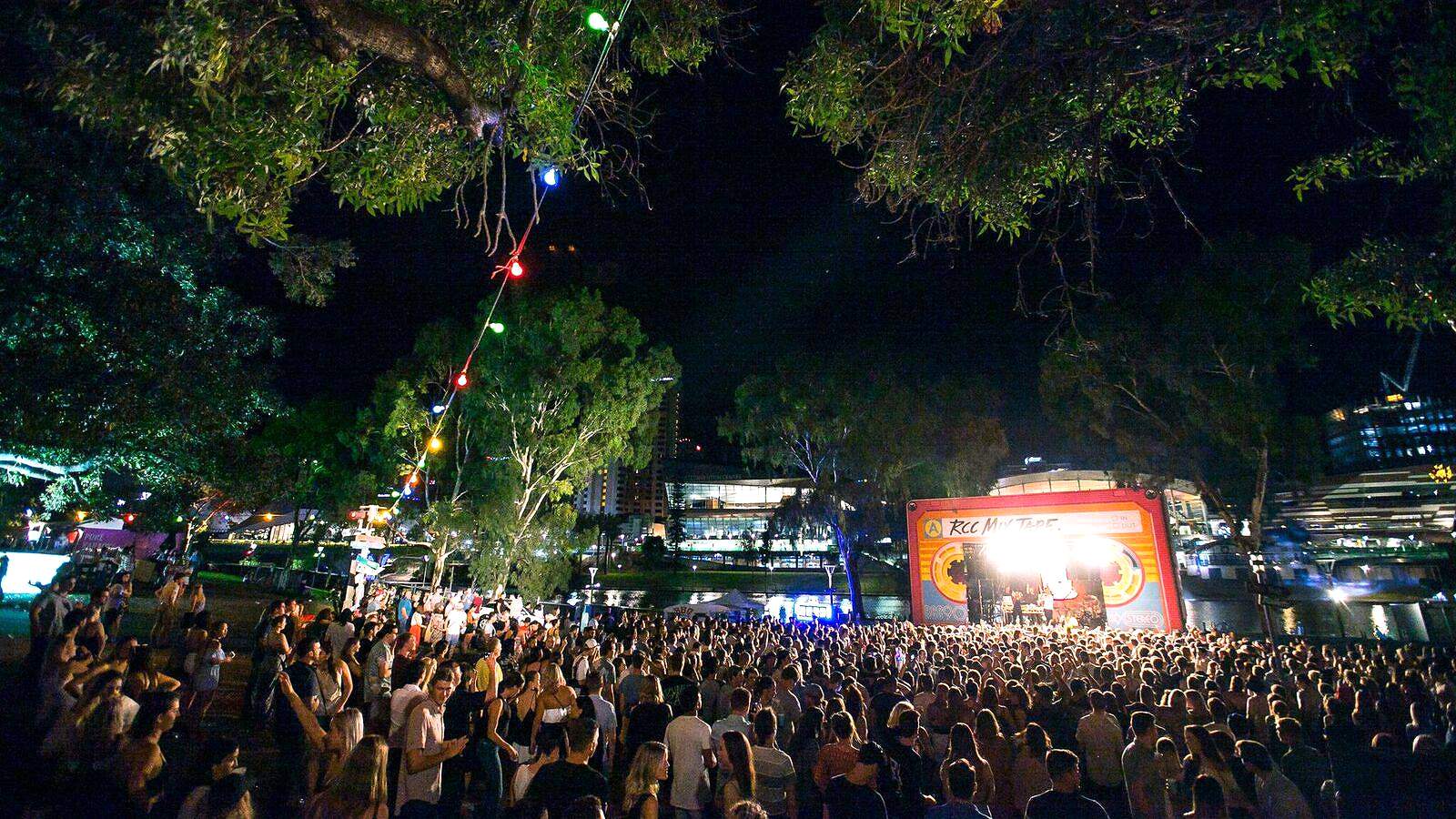 Royal Croquet Club 'regroups' for Adelaide Fringe after a difficult