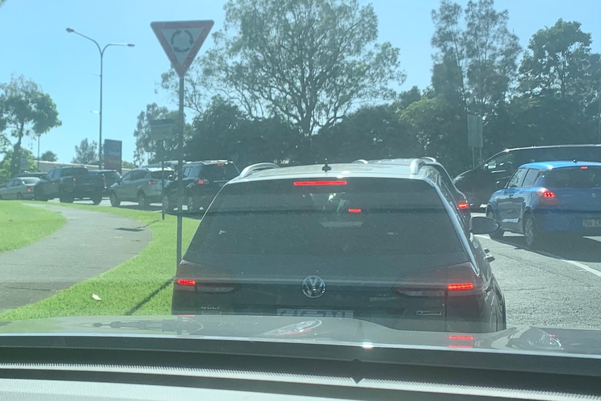 traffic jam mudgeeraba