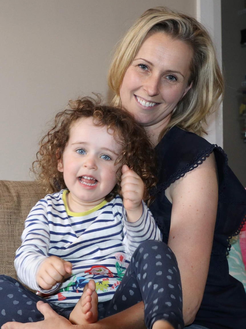 Tasmanian cancer survivor Louise Elliot and daughter Esther.
