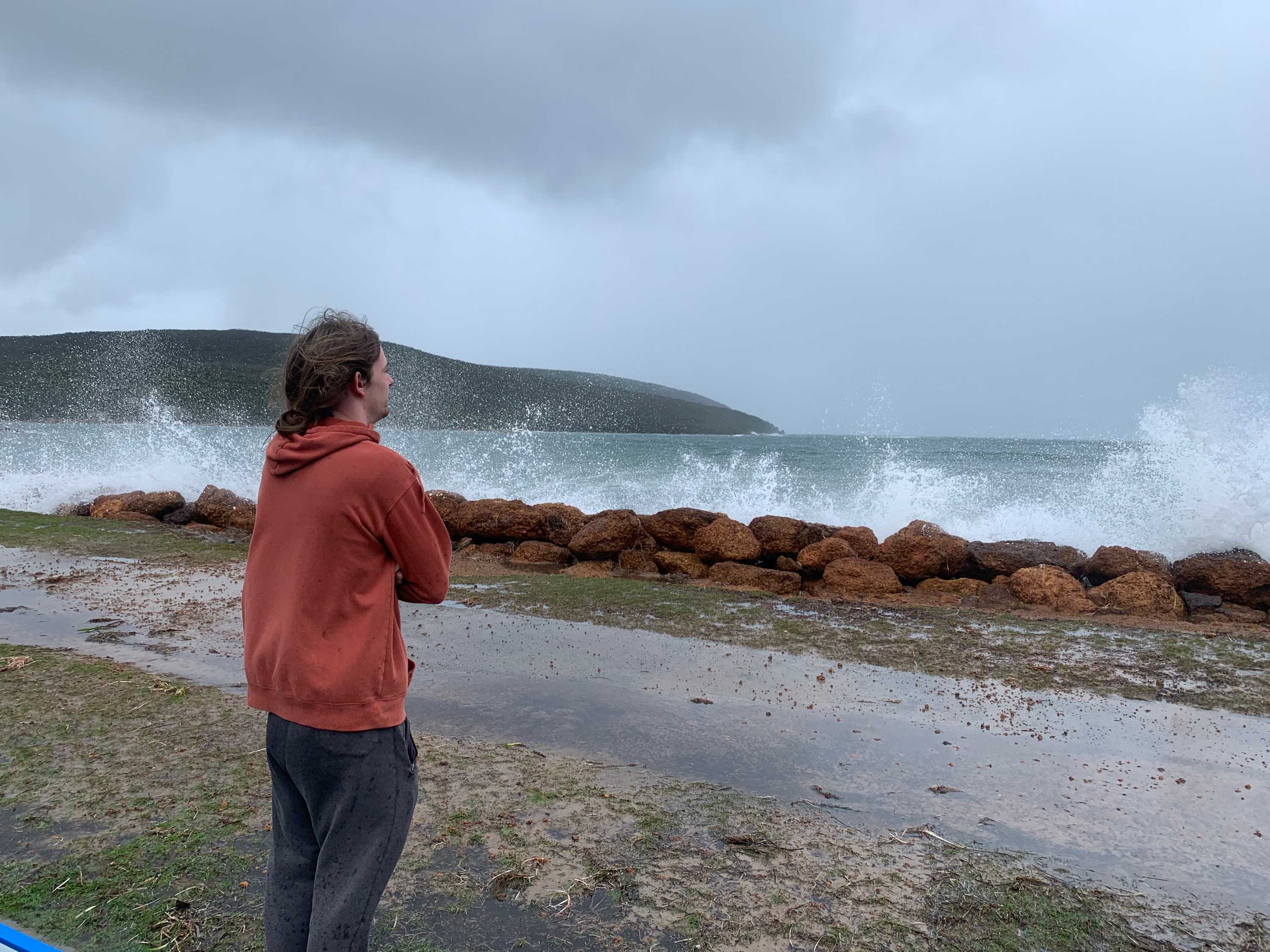 Albany pelted with record rain as severe weather warning remains in place for WA's South Coast