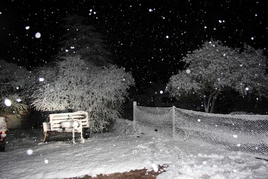 Snow falls in Stanthorpe