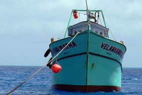 Asylum boat towed to Cocos Islands (Customs and Border Protection Service)