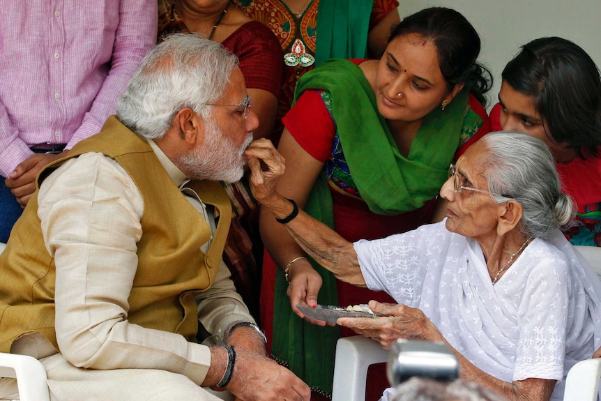 Hindu nationalist Narendra Modii with his mother