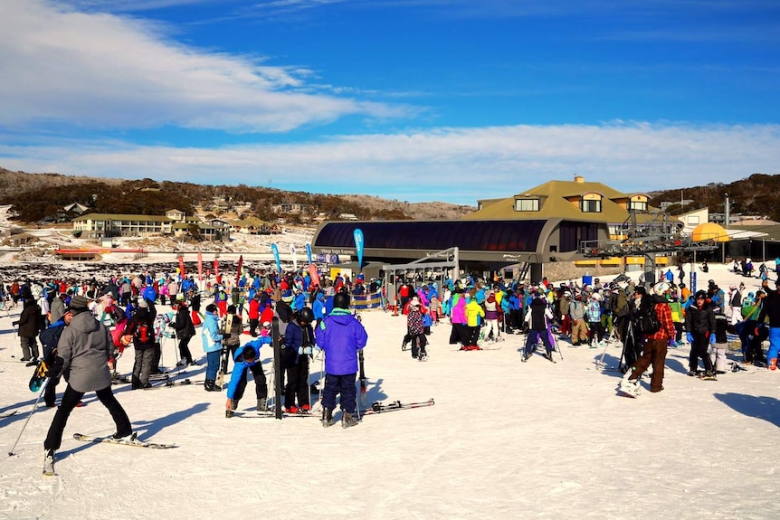 Crowds of skiers at Perisher NSW