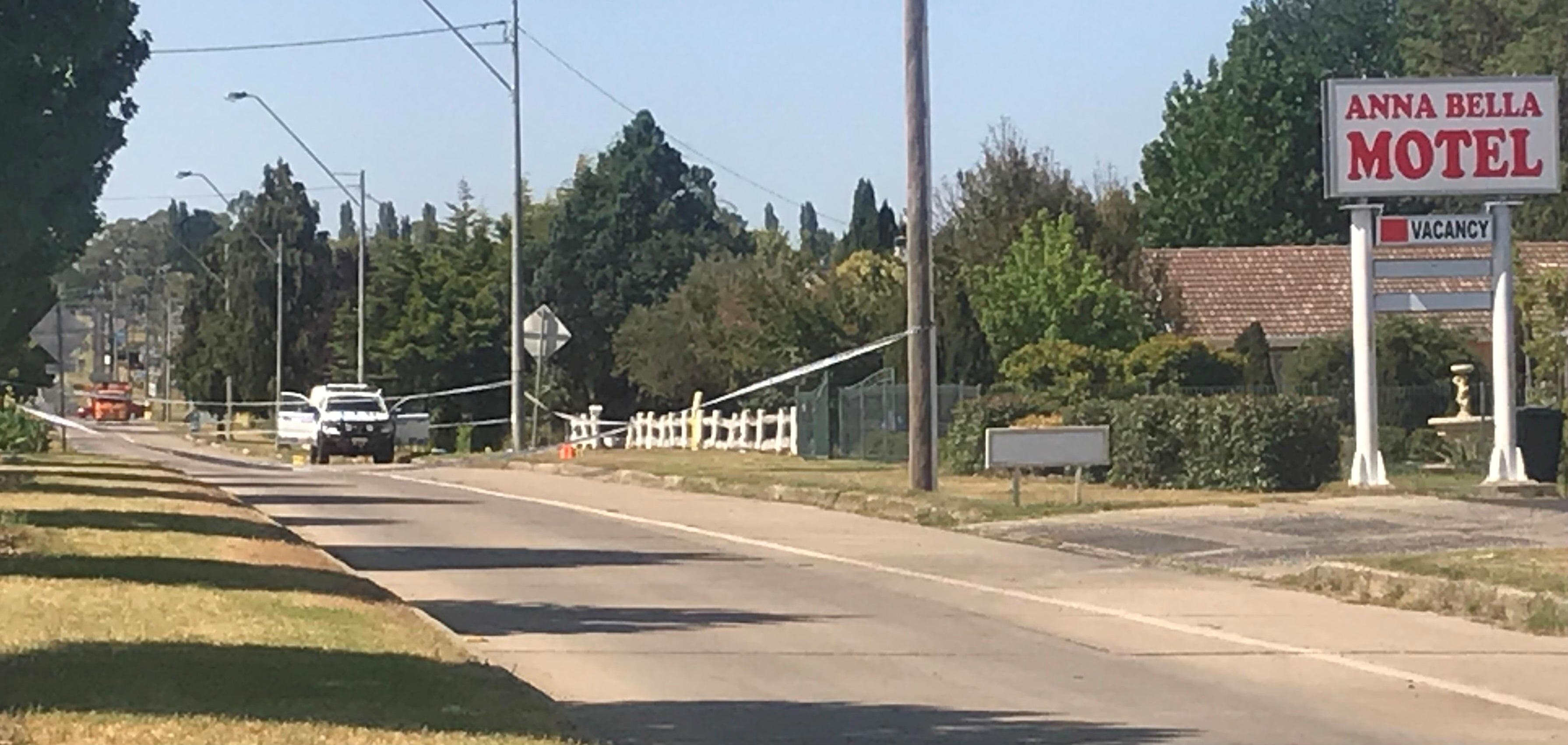 Police officers shot, man dead in Glen Innes domestic dispute shooting ABC News