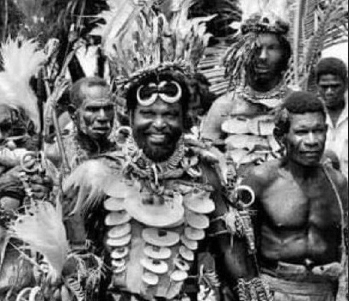Long taim ripota long PNG stori long laip blong Grand Chief Sir Michael ...