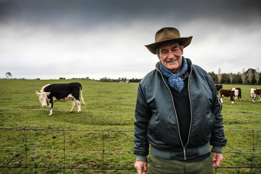 Community project recruits retired farmers to help tree changers on the ...