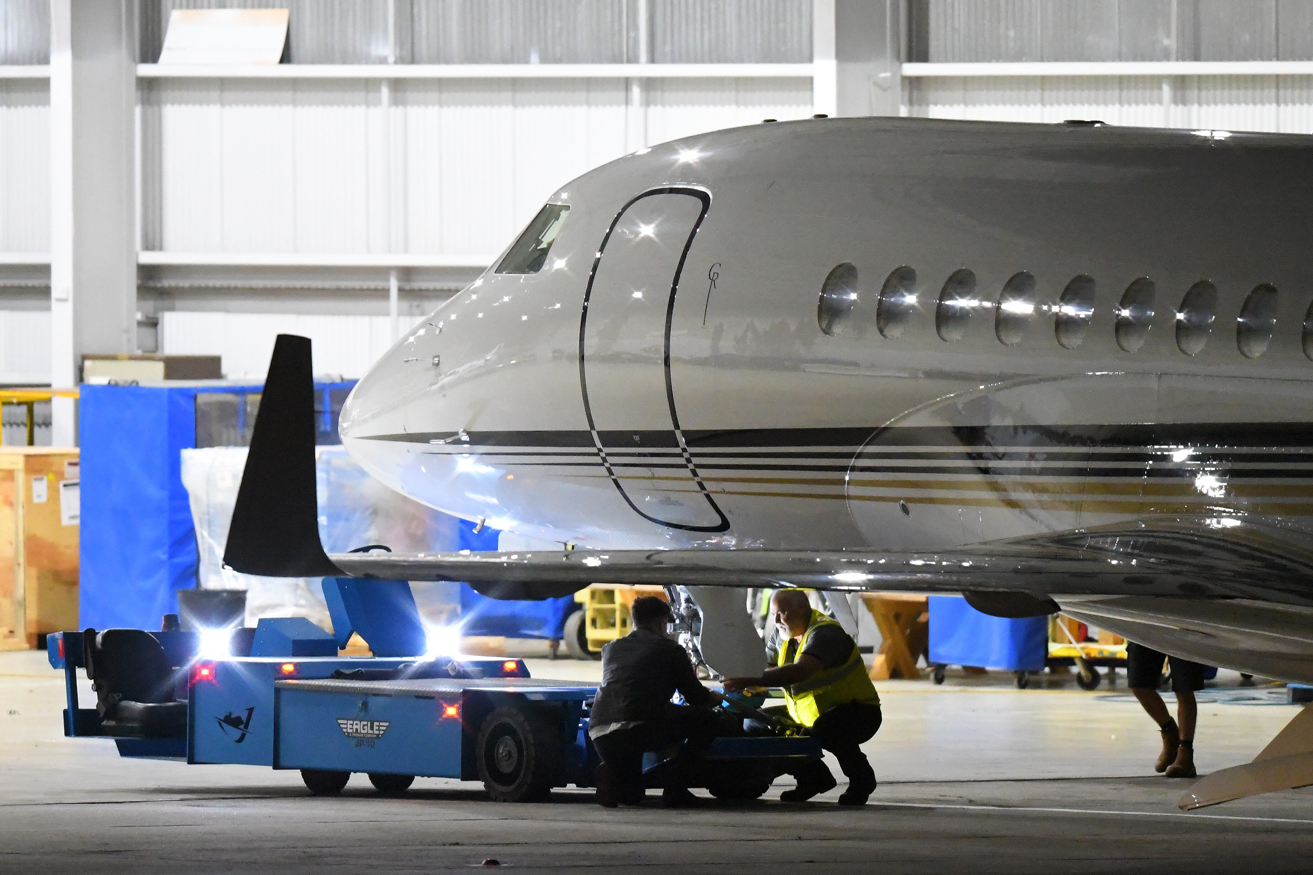 Shane Warne's body back on Australian soil days after his death in Thailand