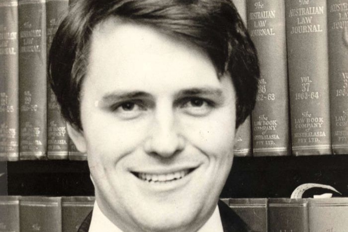 Malcolm Turnbull was primarily raised by his father after his parents separated.