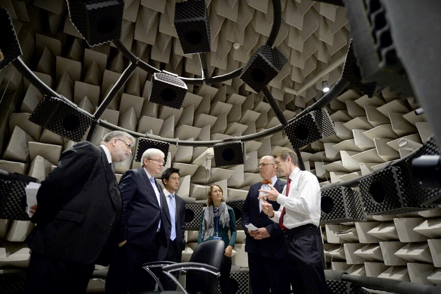 Kevin Rudd and Kim Carr visit Macquarie University in Sydney