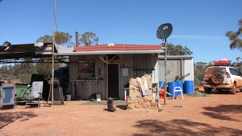 Shooters Shack, east of Laverton