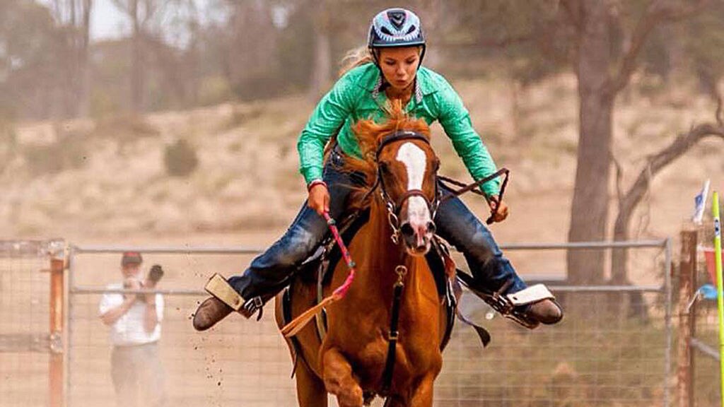 Just another day in the office for Tasmanian rodeo competitor Jaz ...