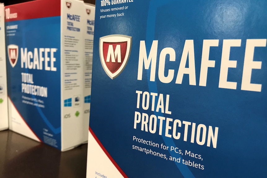 Cajas de software antivirus McAfee