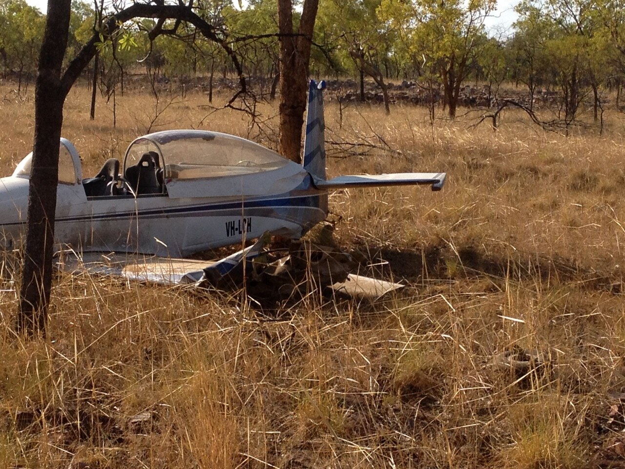 Pilot escapes injury in light plane crash in Katherine - ABC News