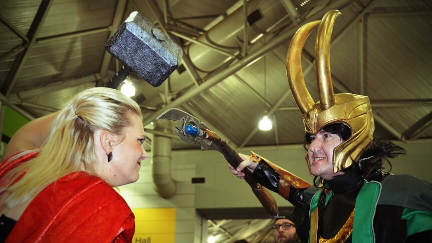'Thor' fights 'Loki' at Comic-Con
