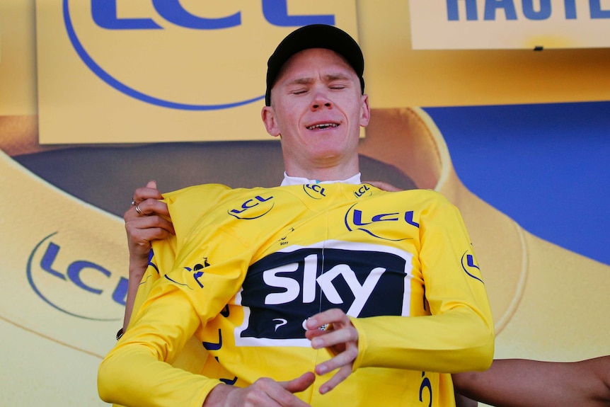 Chris Froome dons Tour de France yellow jersey after fifth stage