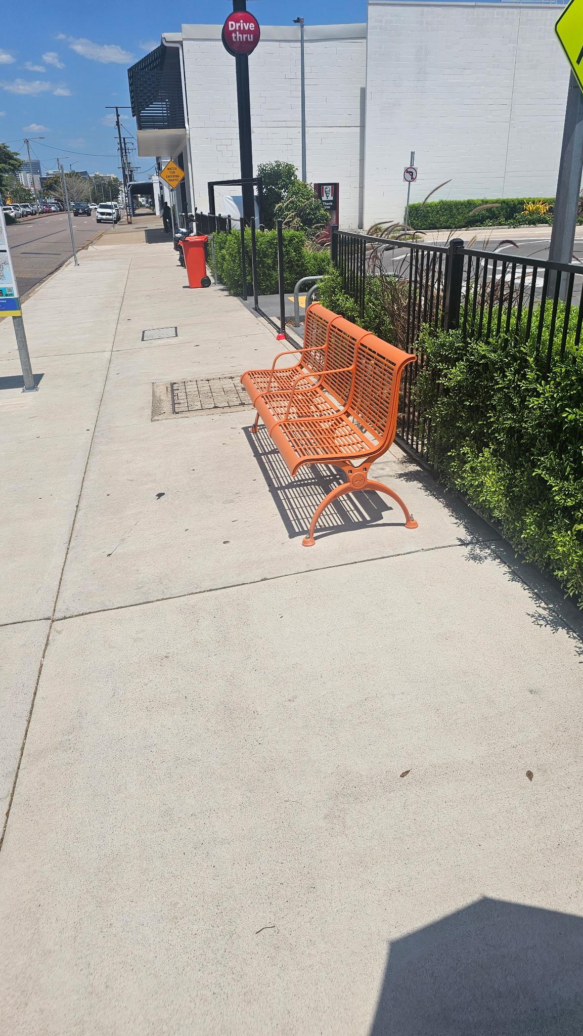 Bus Stop 103 finally has a seat, but no shelter from scorching Top End sun - ABC listen - ABC News & Headlines – Australian Broadcasting Corporation