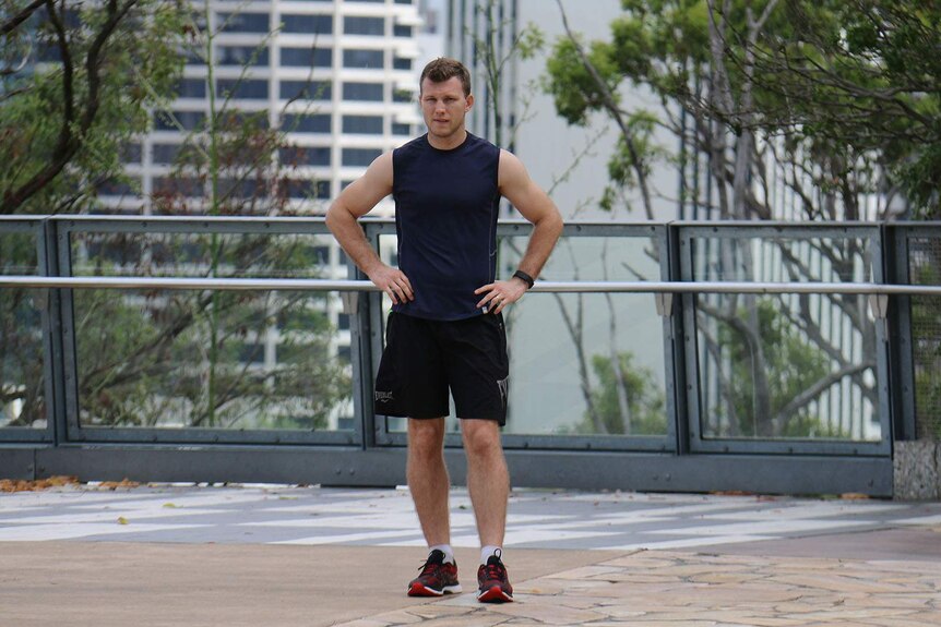 Jeff Horn pauses while jogging along the Kangaroo Point cliffs