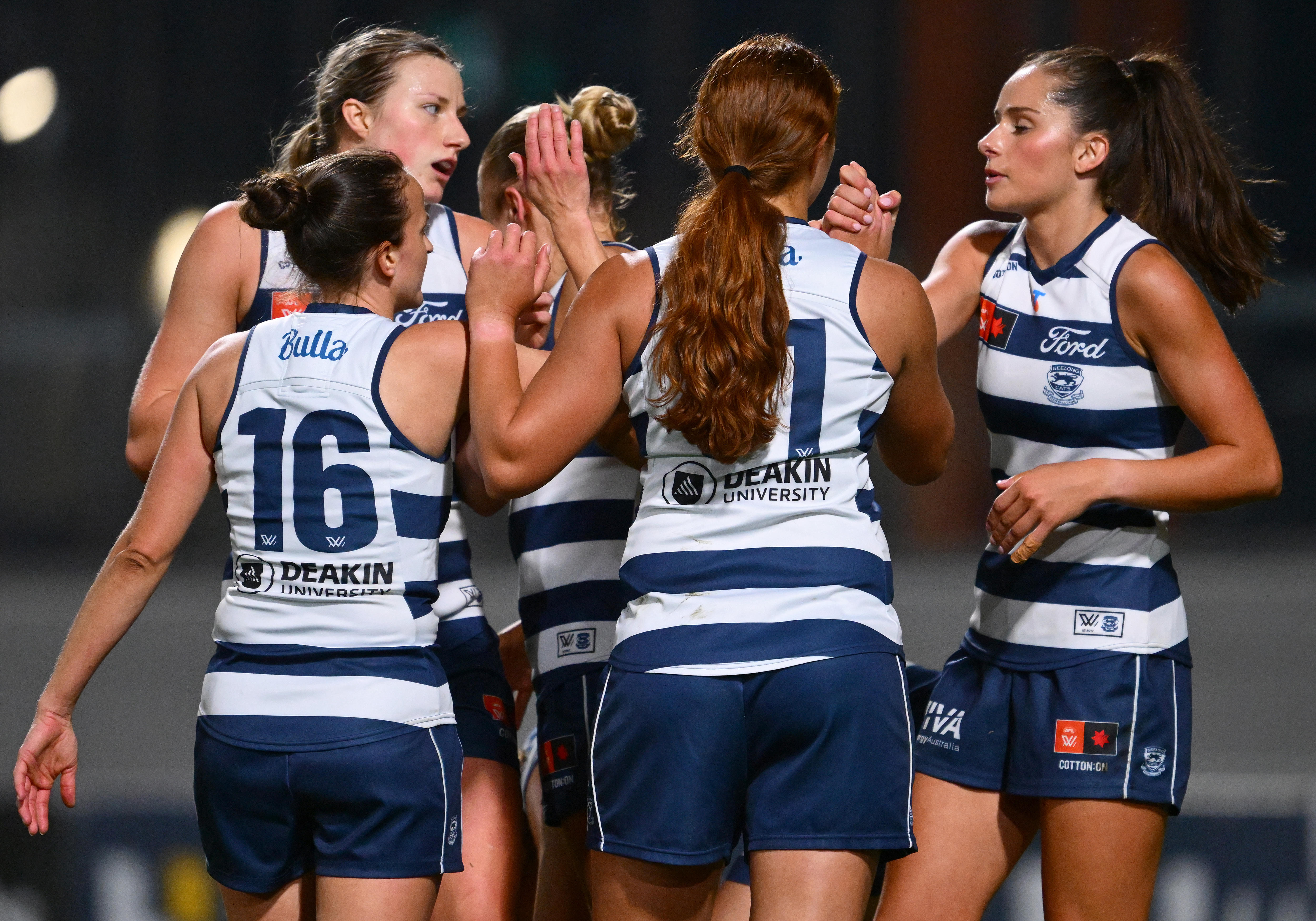 Geelong notch seventh-straight AFLW win as Scheer fires against Richmond