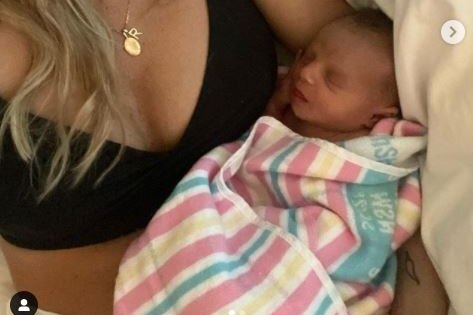 Newborn Minnie Pullin in her mother Ellidy's arms. 