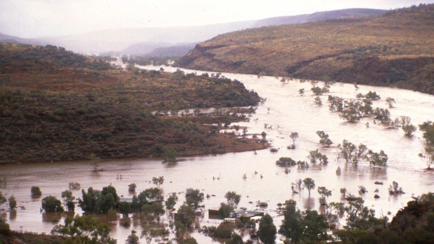 Chris Day Finke River flood of 1988