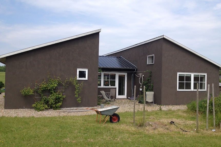 A home in France build with lime-hemp concrete.